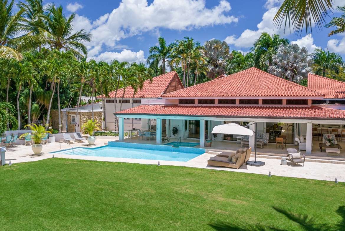 Invest in Casa de Campo Dominican Republic, Beachfront homes Casa de Campo, Casa de Campo golf villas for sale