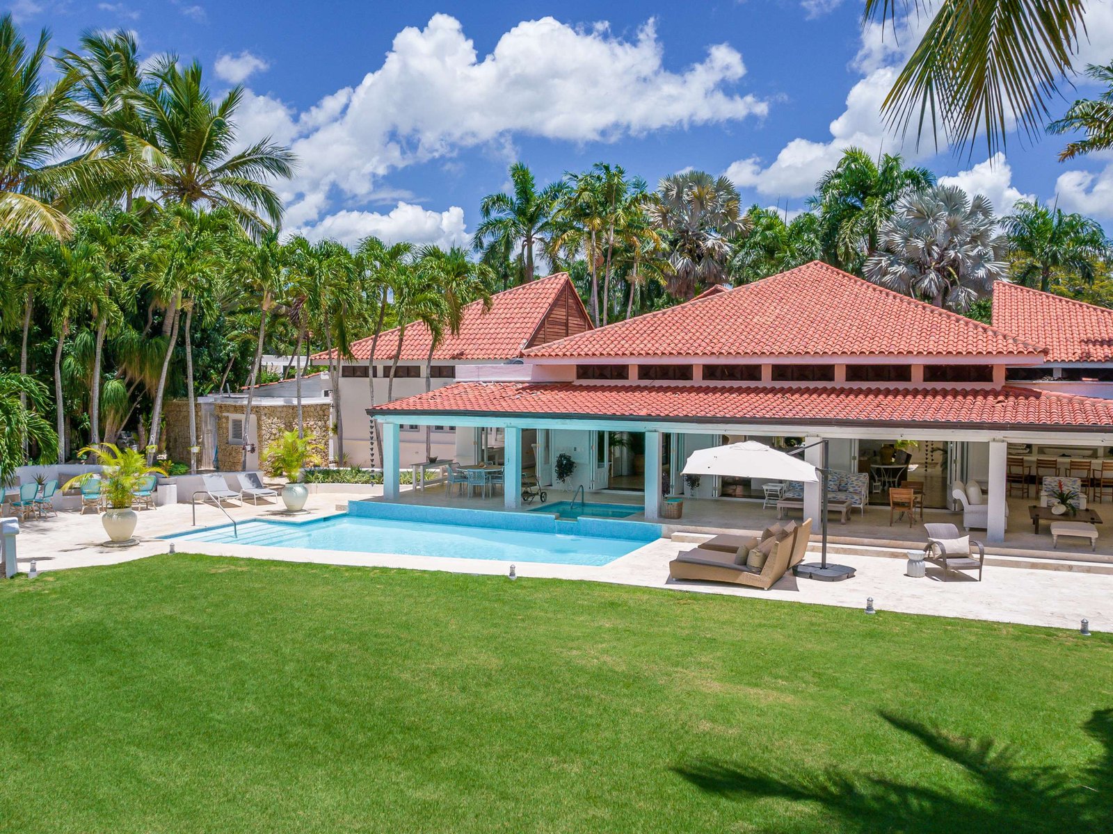 Invest in Casa de Campo Dominican Republic, Beachfront homes Casa de Campo, Casa de Campo golf villas for sale
