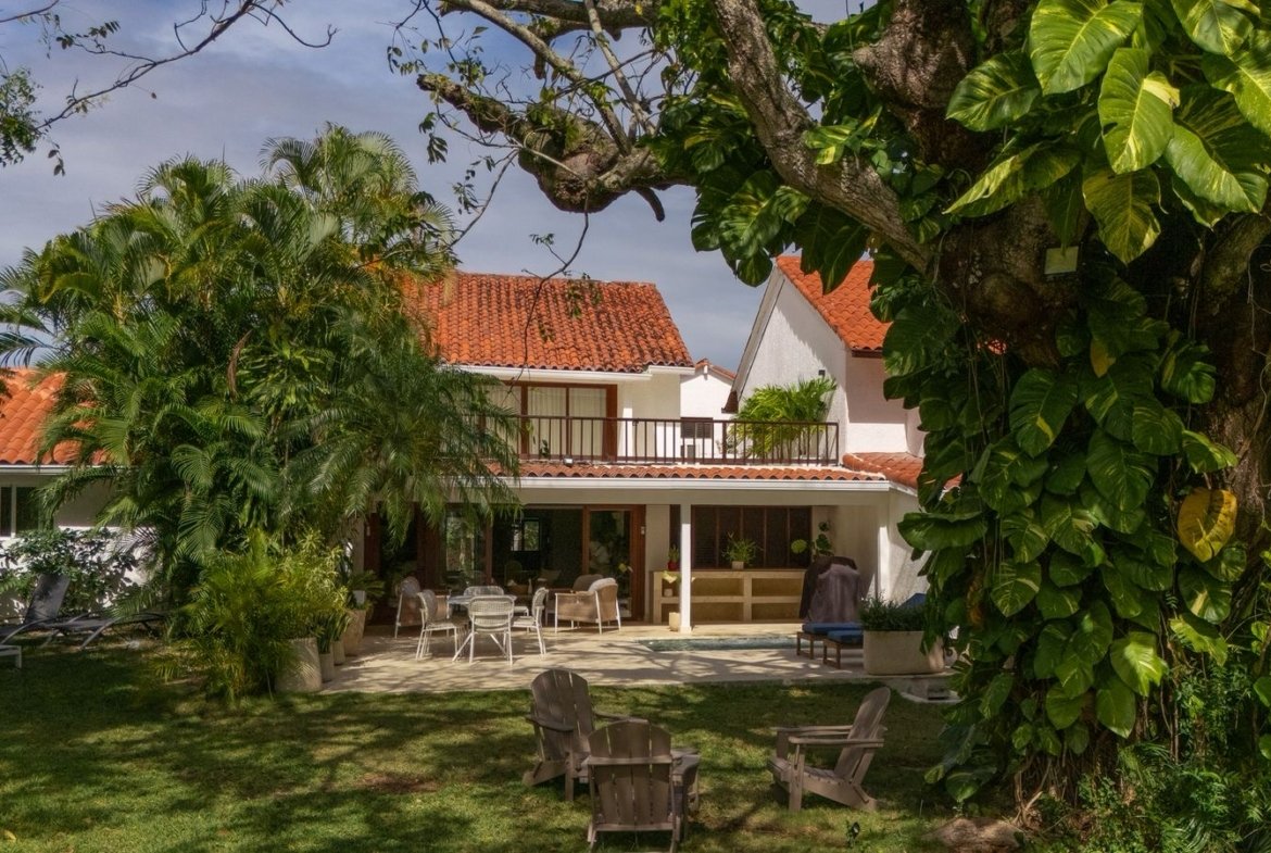 Punta Cana condos for sale, Dominican Republic real estate agent, Luxury real estate Dominican Republic